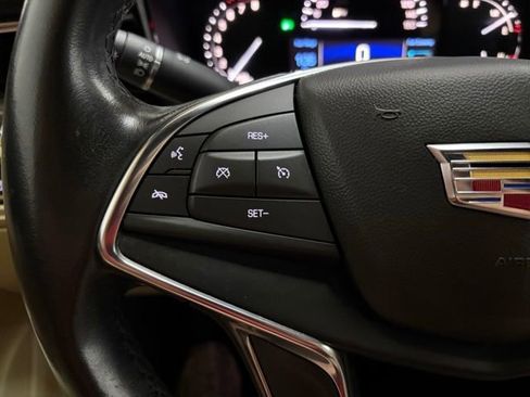 Used 2019 Cadillac XT5 AWD image 64
