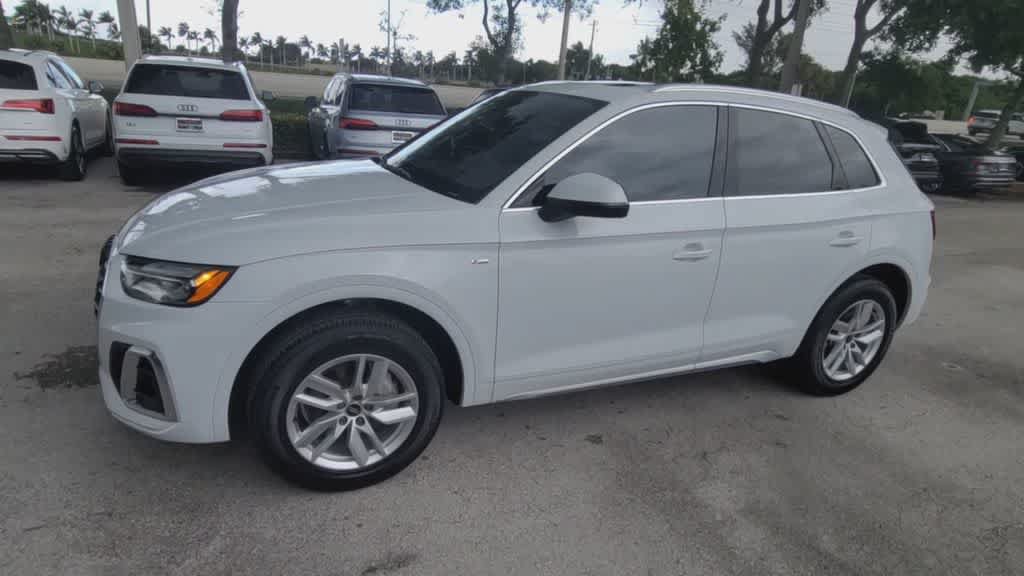 Certified 2023 Audi Q5 2.0T Premium w/ Convenience Package AWD/4WD image 6