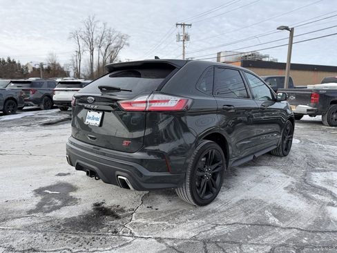 Certified 2022 Ford Edge ST w/ Equipment Group 401A image 7