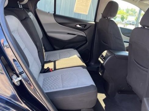 Used 2020 Chevrolet Equinox LS w/ LS Convenience Package FWD image 34