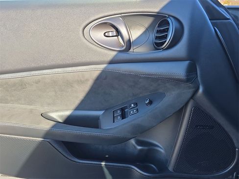 Used 2024 Nissan Z Performance w/ Floor Mat Package image 23