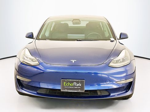 Used 2022 Tesla Model 3 Performance image 2