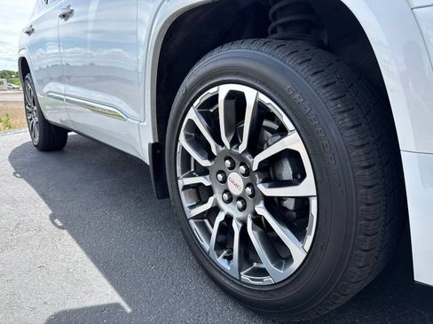 Used 2020 GMC Acadia Denali w/ Trailering Package AWD/4WD image 8