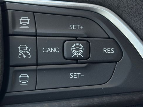 New 2026 Jeep Grand Cherokee L Limited AWD/4WD image 26