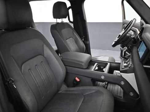 Used 2020 Land Rover Defender 110 SE AWD/4WD image 29