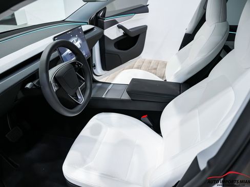 Used 2026 Tesla Model Y Long Range RWD image 35
