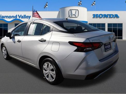 Used 2024 Nissan Versa S image 4