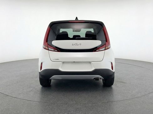 Used 2025 Kia Soul LX w/ LX Technology Package image 7