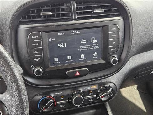 Used 2020 Kia Soul S image 11