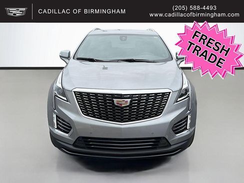 Certified 2025 Cadillac XT5 Luxury FWD image 2
