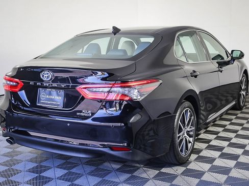 Used 2024 Toyota Camry XLE image 7