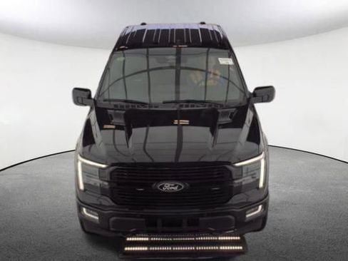 Used 2025 Ford F150 Platinum AWD/4WD image 2