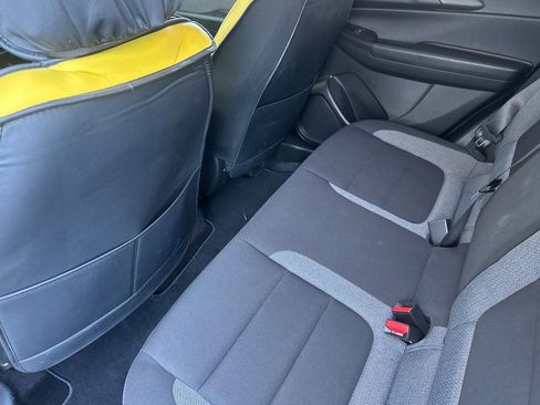 Used 2023 Chevrolet TrailBlazer LT FWD image 15