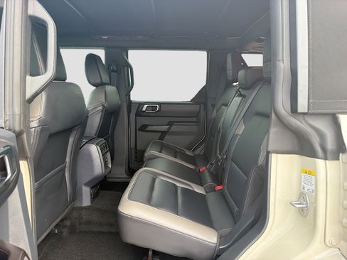 Used 2025 Ford Bronco Outer Banks AWD/4WD image 20