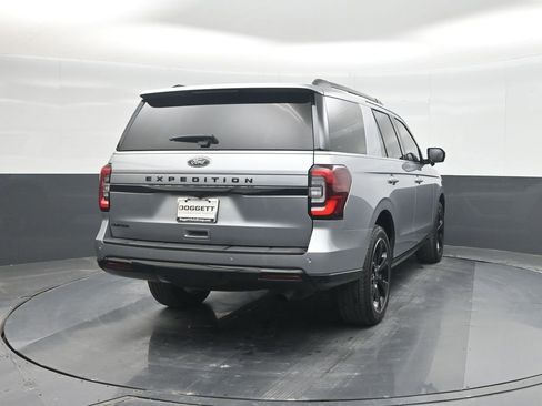 Used 2024 Ford Expedition Limited image 24