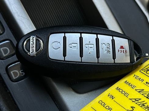 Used 2017 Nissan Altima 2.5 S w/ Power Driver Seat Package FWD image 26