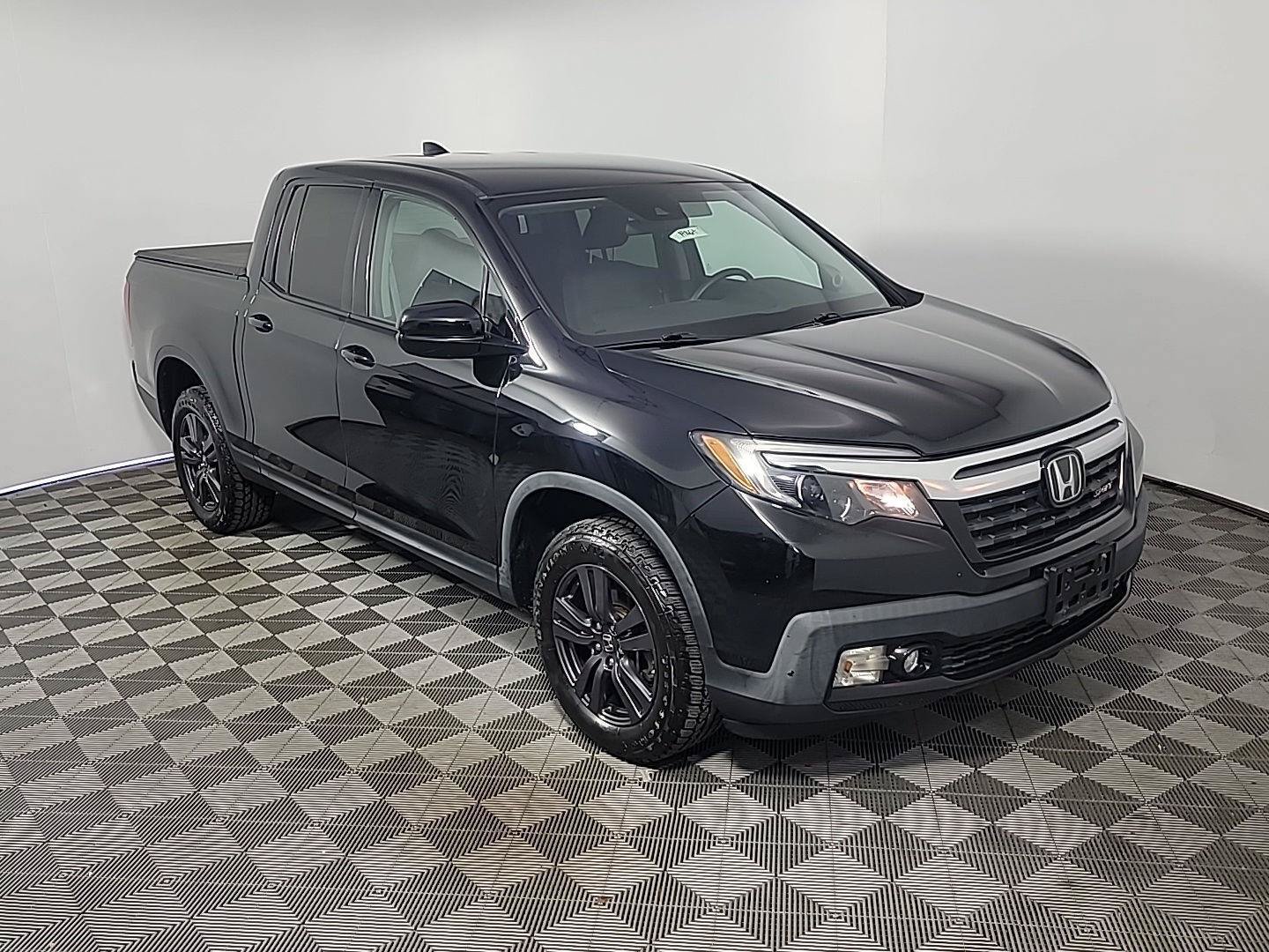 Certified 2020 Honda Ridgeline Sport image 2