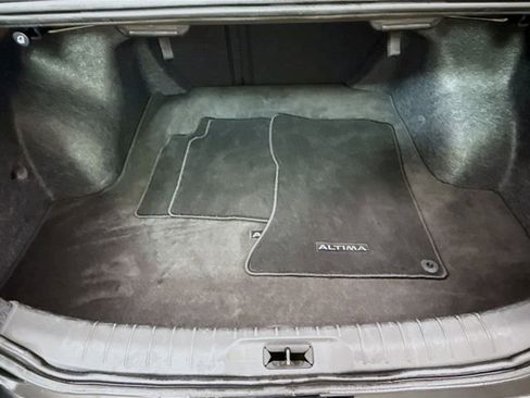 Used 2024 Nissan Altima 2.5 SV image 23