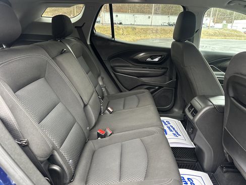 Used 2022 GMC Terrain SLE w/ Driver Convenience Package image 33