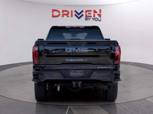 New 2026 GMC Sierra 2500 Denali Ultimate image 4