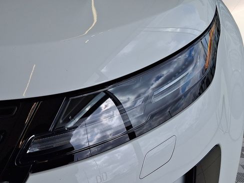 Used 2026 Land Rover Range Rover Evoque S image 8