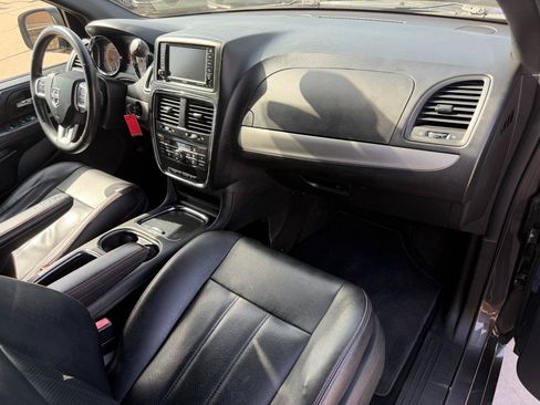 Used 2019 Dodge Grand Caravan GT FWD image 22