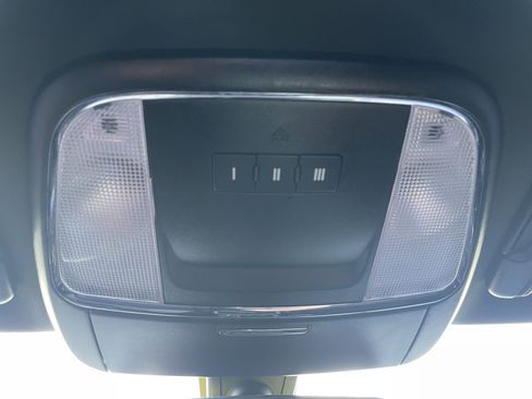 Used 2017 Dodge Charger SXT RWD image 24