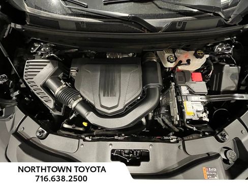 Used 2024 GMC Acadia Elevation image 30