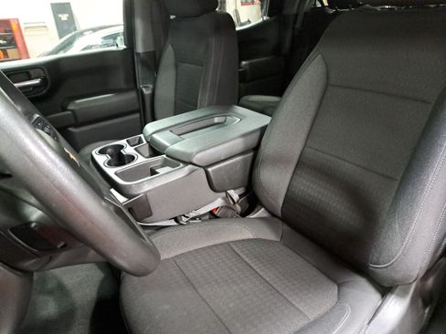 Used 2022 Chevrolet Silverado 1500 Custom w/ Safety Confidence Package AWD/4WD image 15