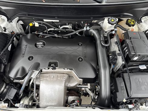 Used 2020 Chevrolet Equinox Premier image 19