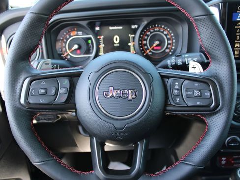 New 2026 Jeep Wrangler Unlimited Rubicon 392 w/ Quick Order Package 27X Moab AWD/4WD image 30