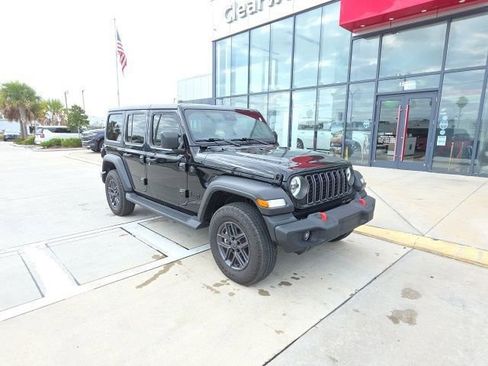 Used 2024 Jeep Wrangler Sport S image 3