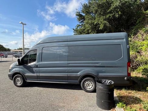 Used 2019 Ford Transit 250 148 High Roof Extended RWD image 4