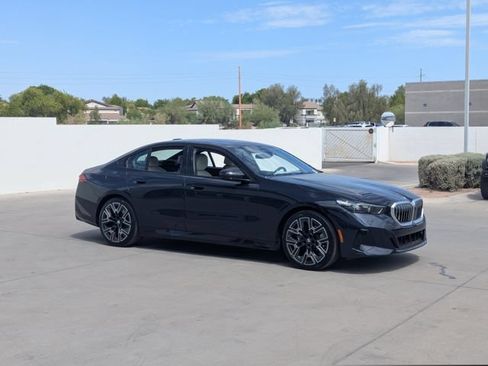 New 2027 BMW 530i w/ M Sport Package RWD image 4