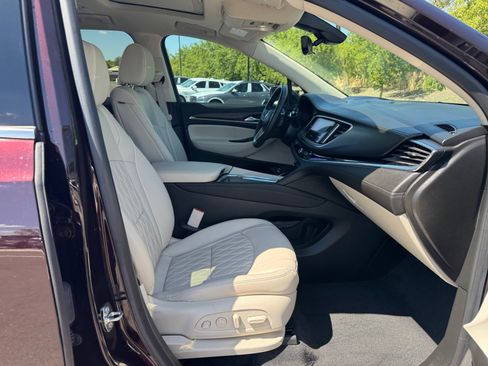 Used 2023 Buick Enclave Avenir w/ Avenir Technology Package FWD image 19