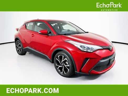 Used 2021 Toyota C-HR XLE image 1