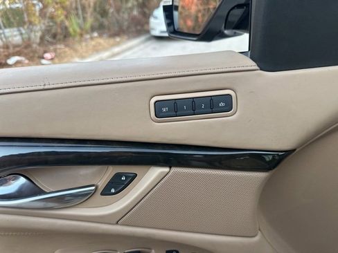 Used 2020 Cadillac Escalade ESV Platinum image 16