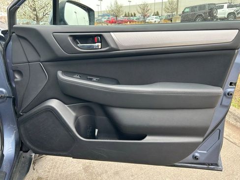 Used 2016 Subaru Outback 2.5i Premium image 29