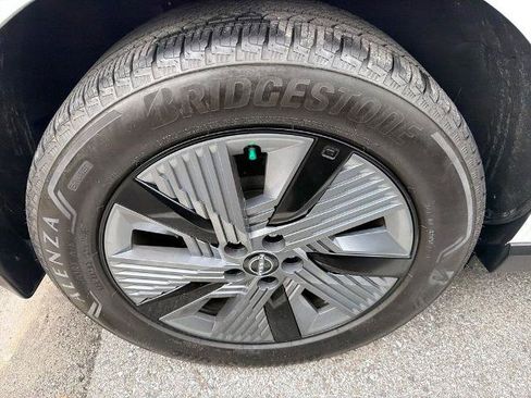Certified 2025 Nissan Murano SL AWD/4WD image 12