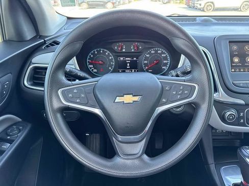 Used 2019 Chevrolet Equinox LS FWD image 14