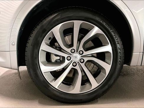 Certified 2025 Land Rover Discovery Sport S image 8