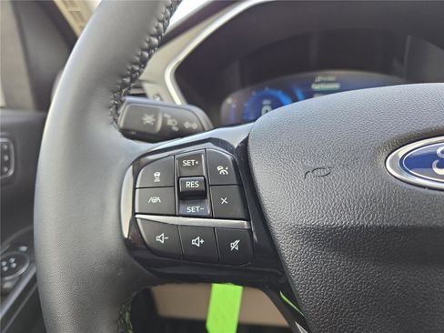 Used 2021 Ford Escape Titanium AWD/4WD image 15
