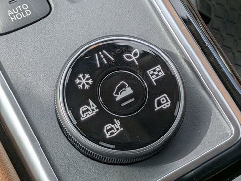 New 2026 Nissan Pathfinder Platinum image 21