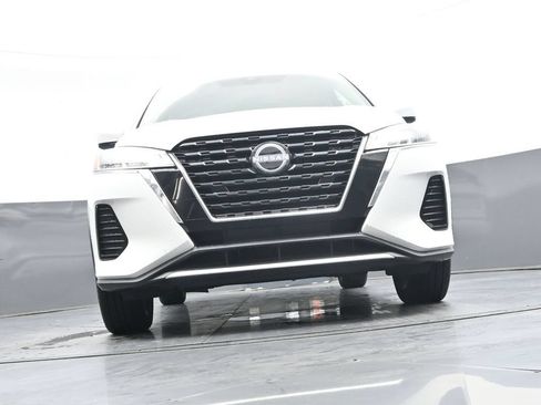 Used 2023 Nissan Kicks SV FWD image 46