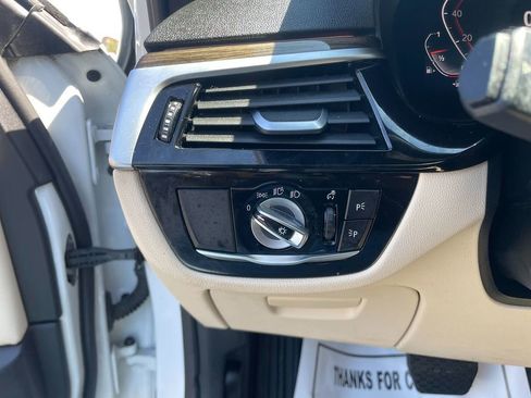 Used 2020 BMW 530i xDrive w/ Convenience Package AWD/4WD image 14