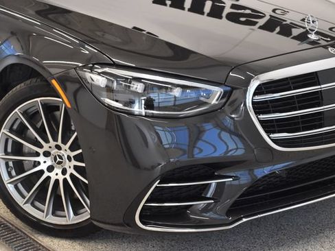 Used 2025 Mercedes-Benz S 580e 4MATIC Sedan image 31