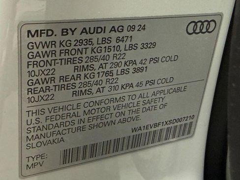 Certified 2025 Audi Q8 Premium Plus w/ Premium Plus Package AWD/4WD image 22