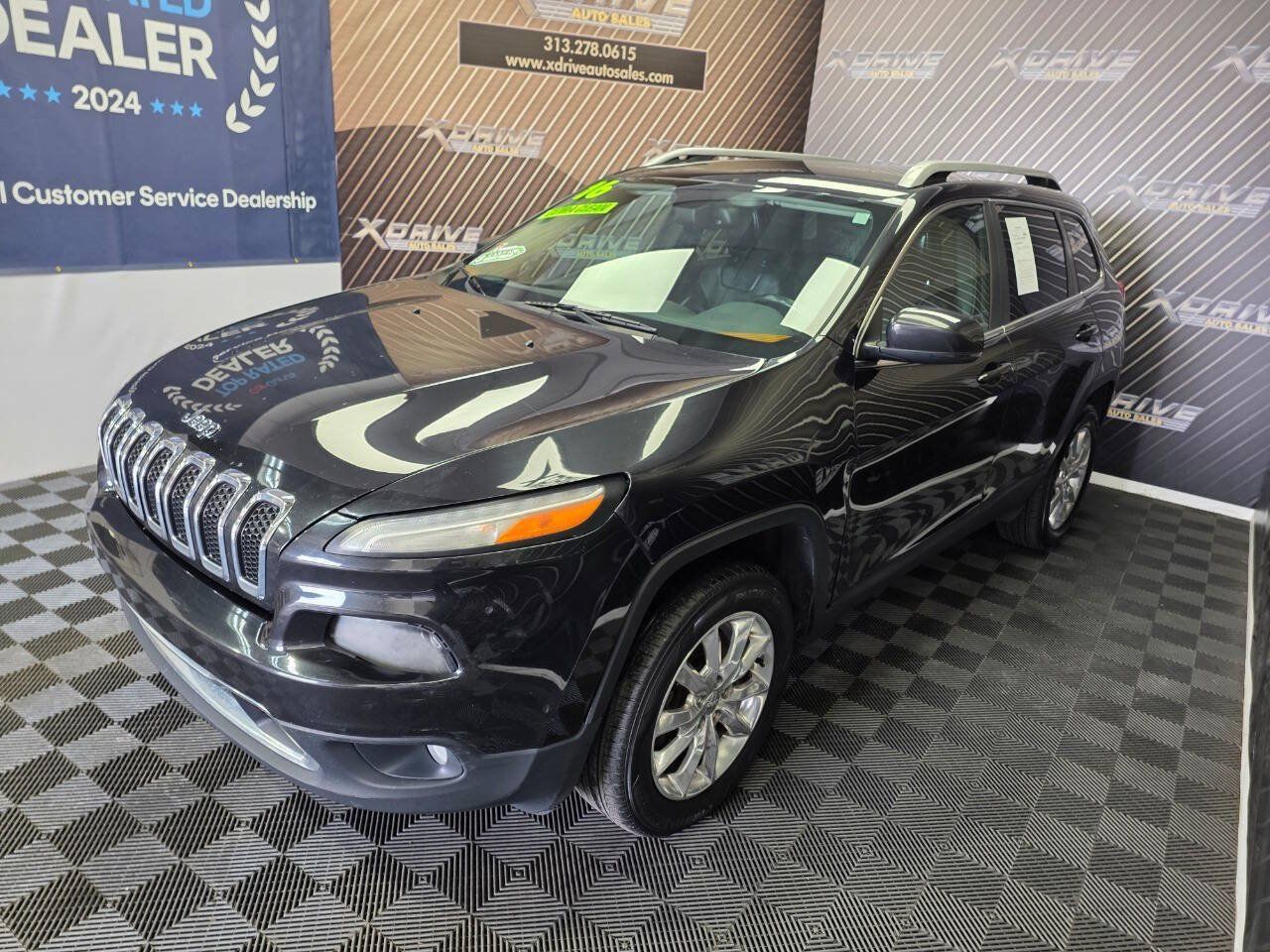 Used 2016 Jeep Cherokee Limited AWD/4WD image 1