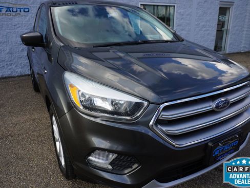 Used 2017 Ford Escape SE AWD/4WD image 7