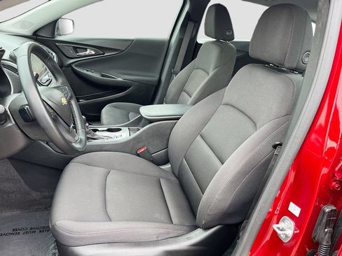 Used 2024 Chevrolet Malibu RS FWD image 19
